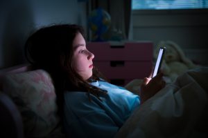 Adolescenza e insonnia. Per i ragazzi è importante dormire bene.